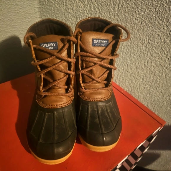 Boys or Girls Sperry Waterproof Boots - Picture 4 of 5